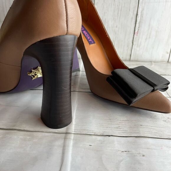 Mojo Moxy Sophia Camel Leather Pumps 6 - Picture 7 of 15